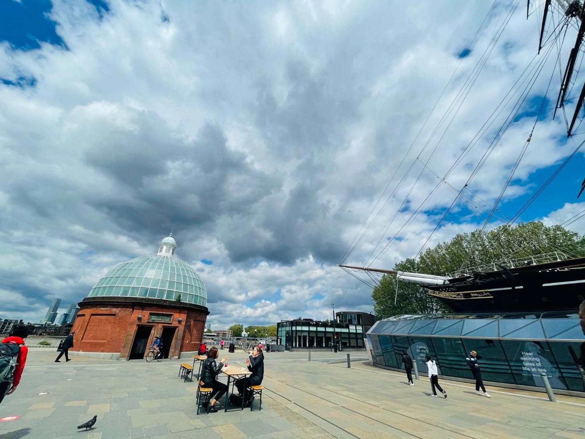 Greenwich Apartment With A River View & Balcony Near The 02 Arena & North Greenwich With Free Wifi & Fast Links Into Central London Luaran gambar