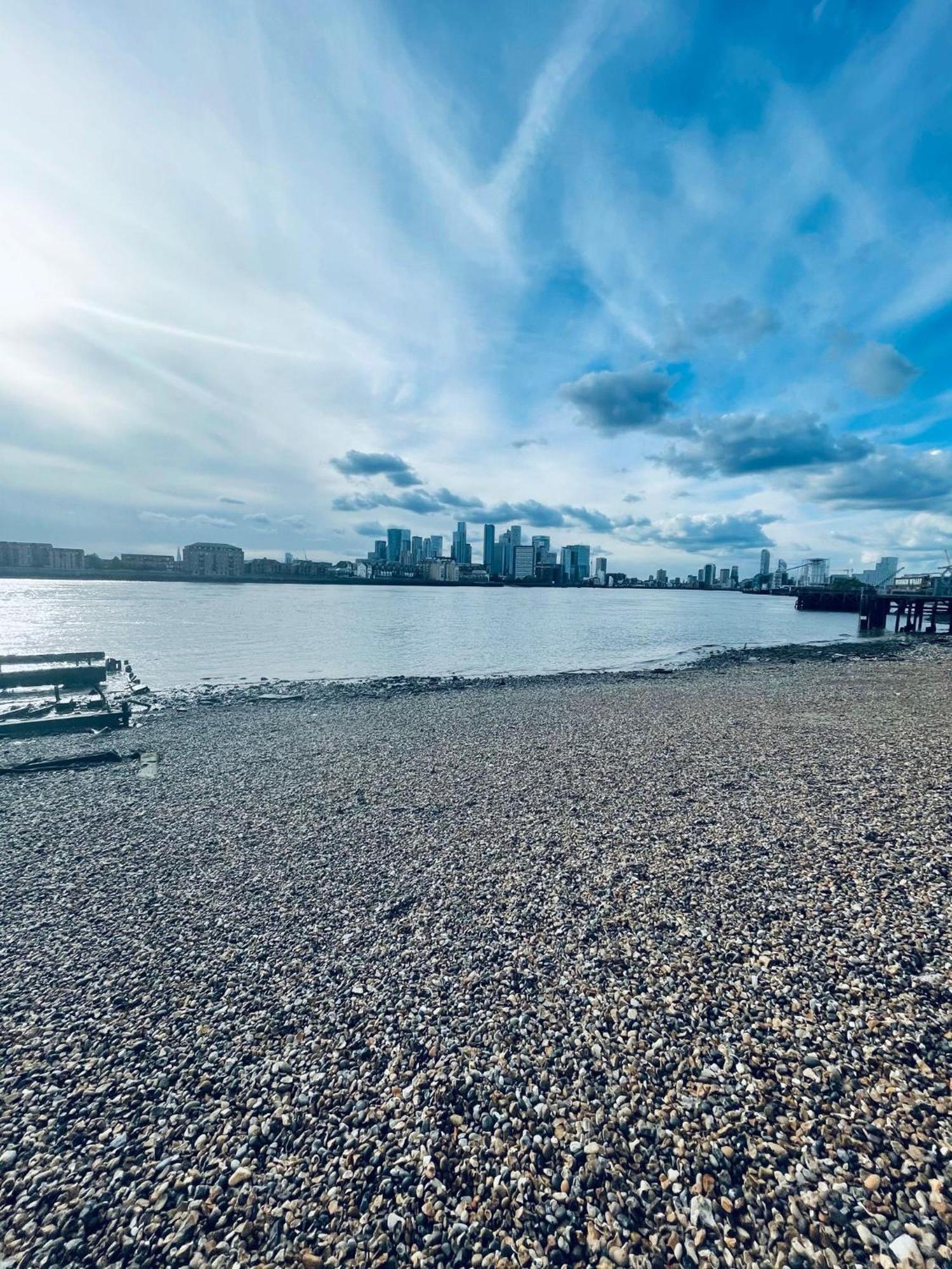 Greenwich Apartment With A River View & Balcony Near The 02 Arena & North Greenwich With Free Wifi & Fast Links Into Central London Luaran gambar