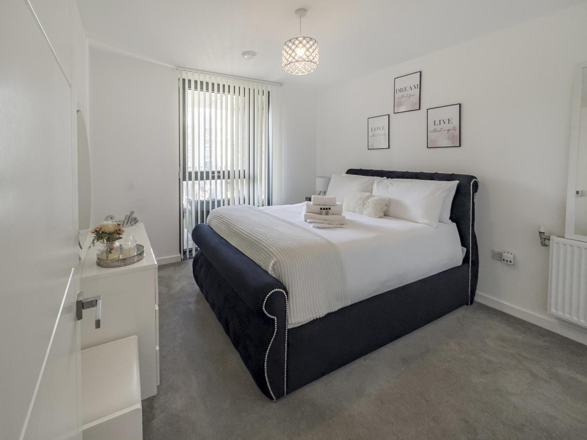 Greenwich Apartment With A River View & Balcony Near The 02 Arena & North Greenwich With Free Wifi & Fast Links Into Central London Luaran gambar